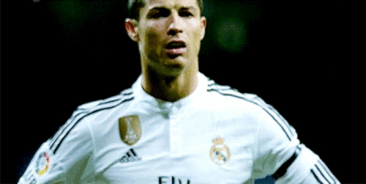 cristiano-ronaldo-panic-gif.gif